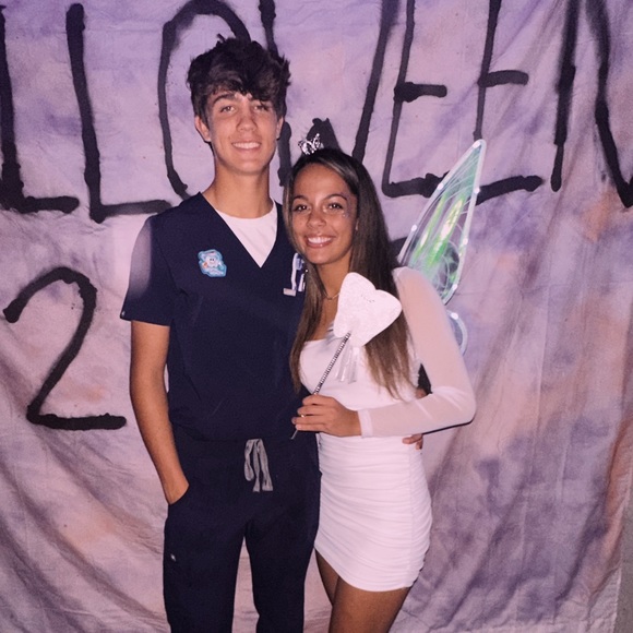 Meet your Posher, Aubri - Picture 1 of 1